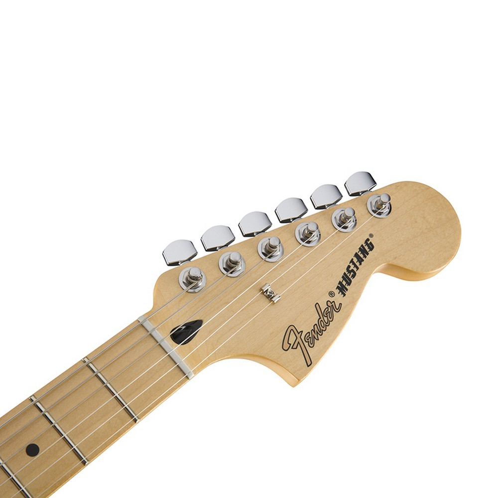 Fender Mustang Maple Neck