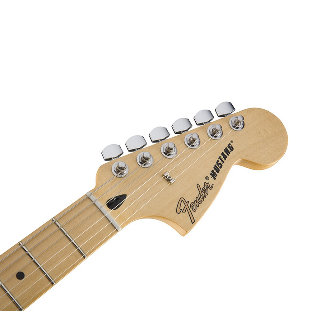 Fender Mustang Maple Neck