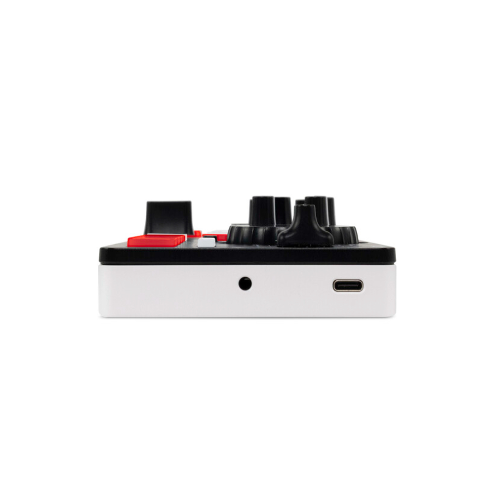 Numark MixTrack Go DJ Controller