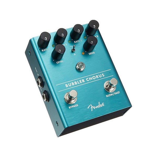 Fender Bubbler Analog Chorus PedalChorus Guitar Effects Pedal with Selectable Slow/Fast Speeds, Independent Rate and Depth Controls, Sine/Triangle Toggle Switch, and Sensitivity Control (234540000)